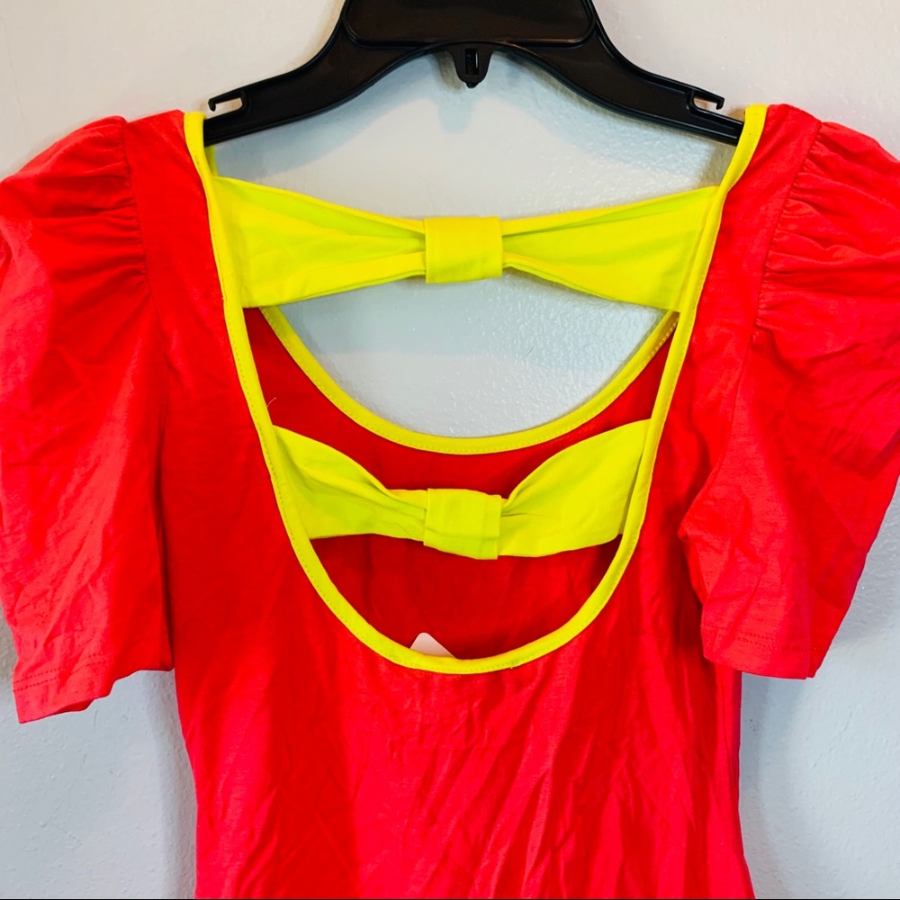 Bright Colored Dress - Picture 5 of 9